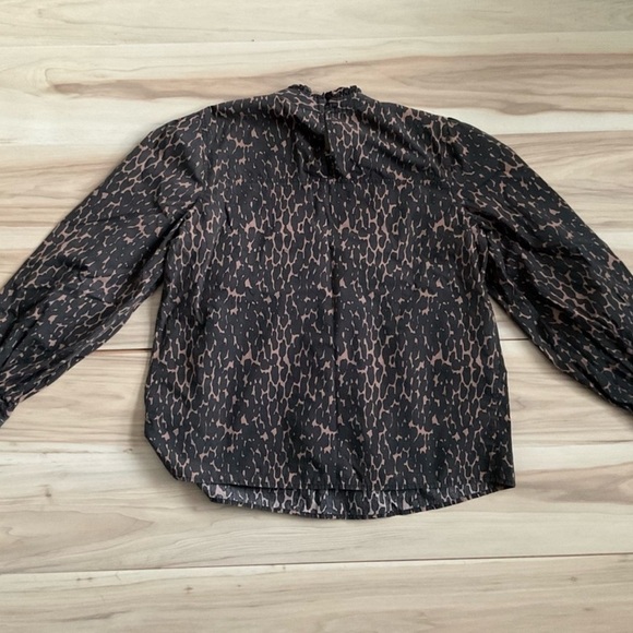 Anthropologie Rails Ariana Leopard Savannah Ruffle Blouse Size Medium. MRSP $188 - Picture 7 of 8